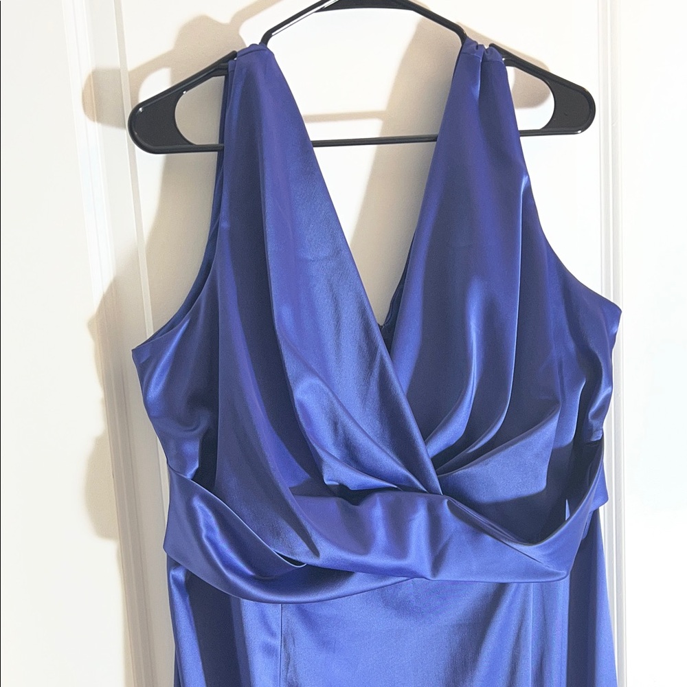 Donna Ricco- Elegant Periwinkle Sleeveless Dress - Picture 2 of 4